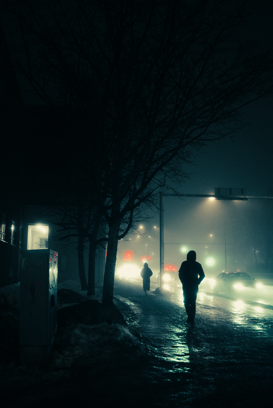 Taidejuliste – Kuilun tuijotus – Saatavilla 4 koossa